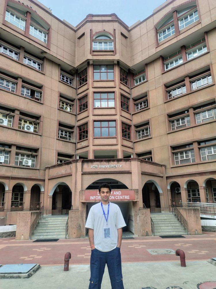 Aaditya outside JSS University during the C-DAC Bug Bounty event